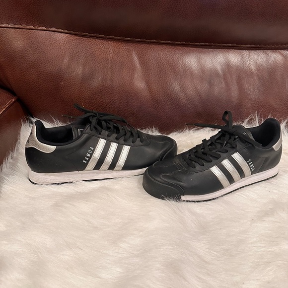 Velvet Ankle Boots in Mustard Yellow - Picture 6 of 16